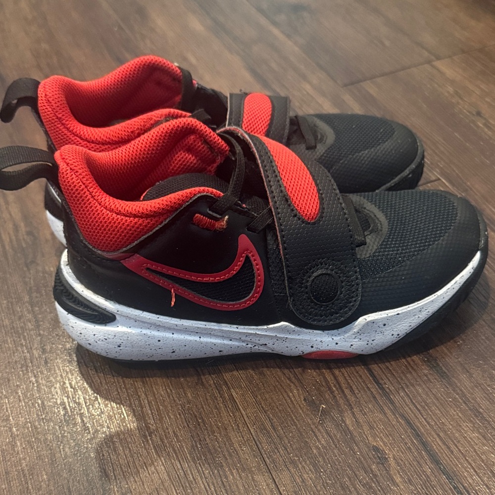 Nike Kids Black and Red Sneakers with White Accents